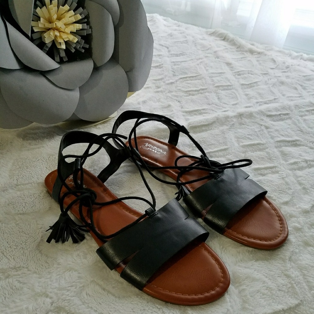 NWOT Black Sandals